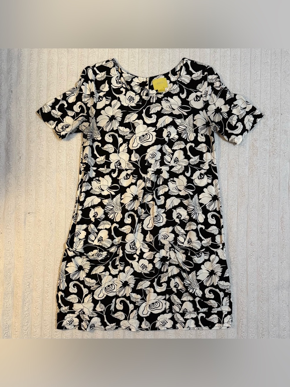 Mauve by Anthropologie Women’s Black & White Floral Shift Dress Short Sleeve